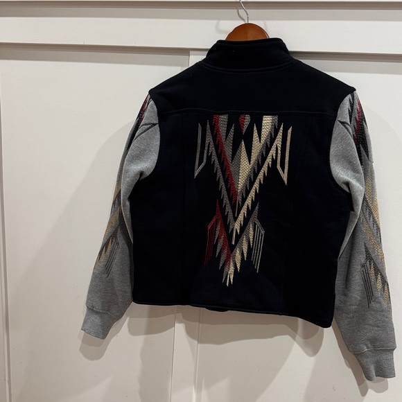 Ariat Black Jacket with Gray Sleeves and Embroidery - Picture 2 of 10